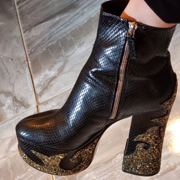 Marc Jacobs booties - Picture 1 of 11
